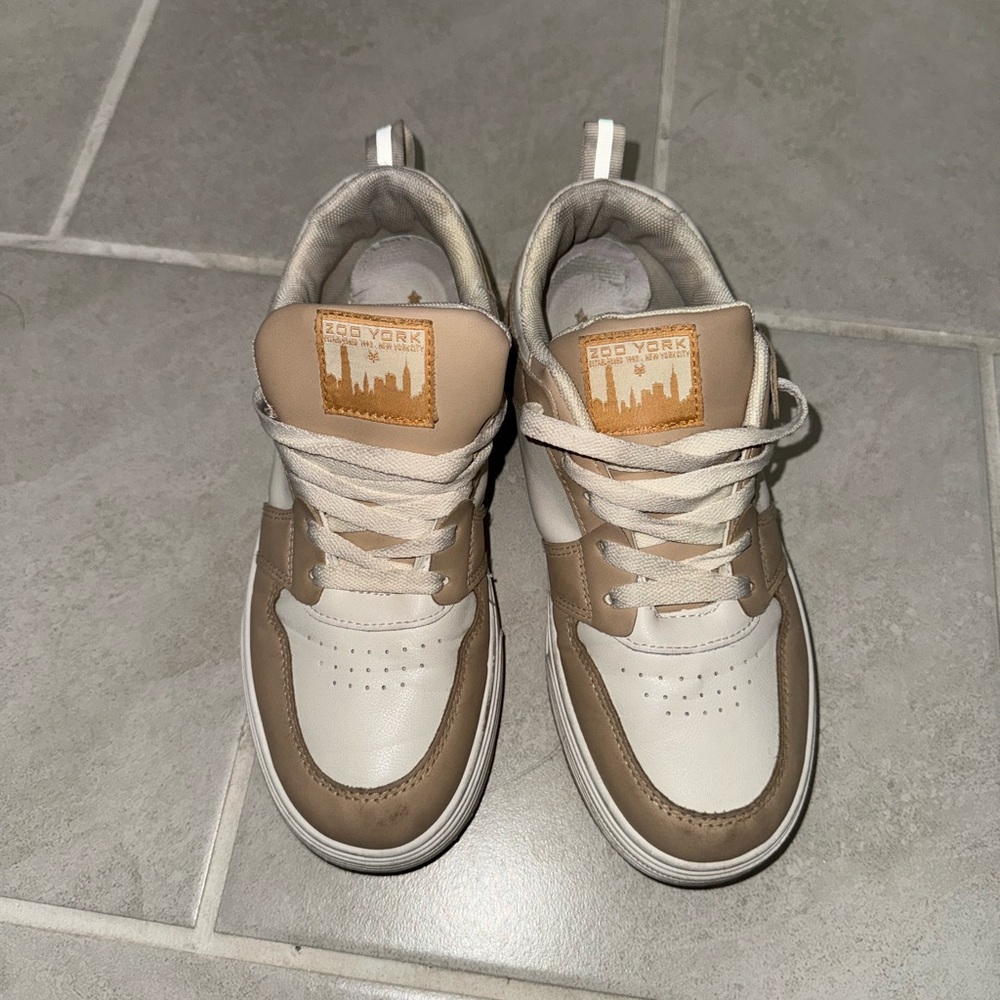 Zoo York Beige and White Women's Sneakers